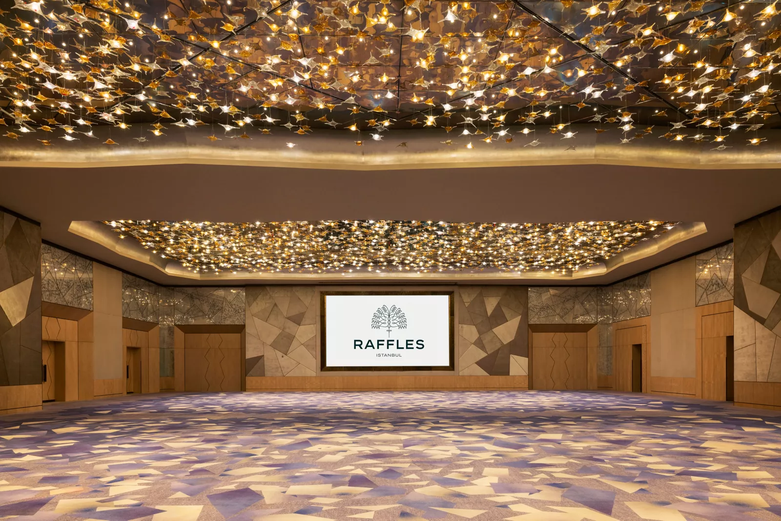Raffles Istanbul - Photo 1