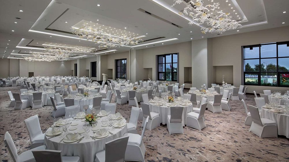 Hilton Istanbul Maslak - Photo 1