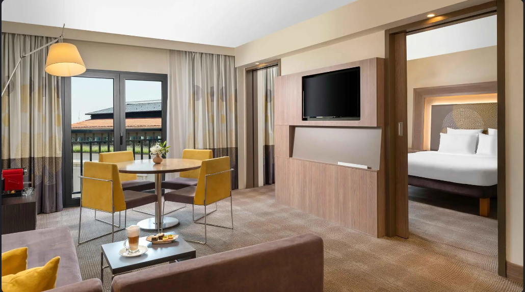 Novotel Istanbul Bosphorus - Photo 14