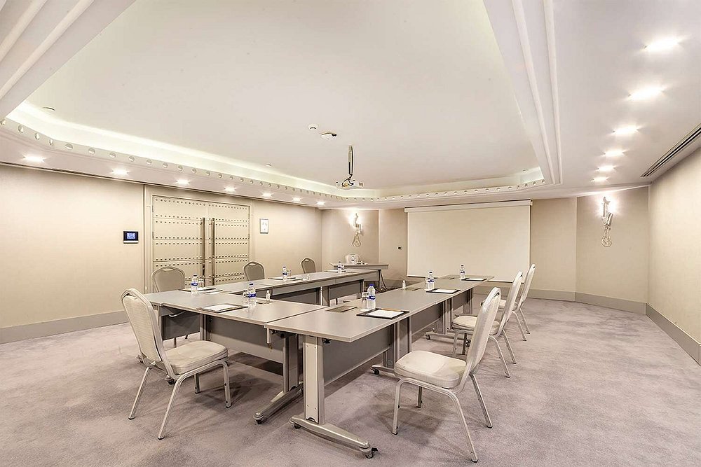 Wyndham Grand Istanbul Kalamis Marina Hotel - Photo 10