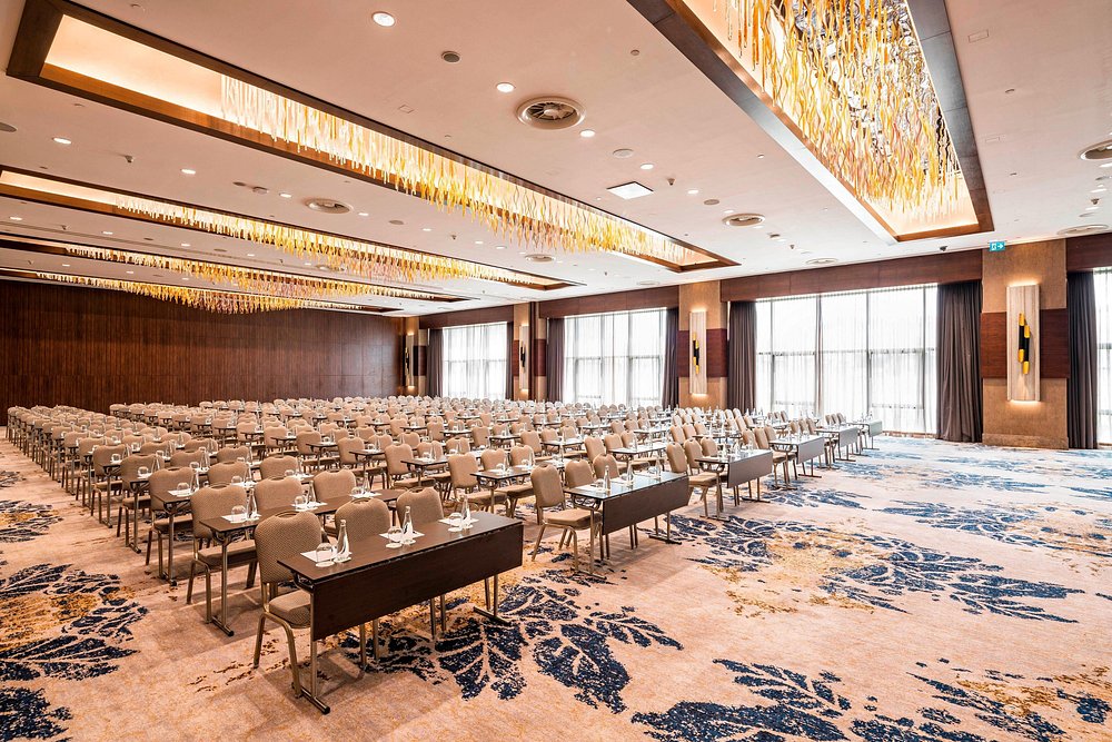 Sheraton Grand Istanbul Atasehir - Photo 28