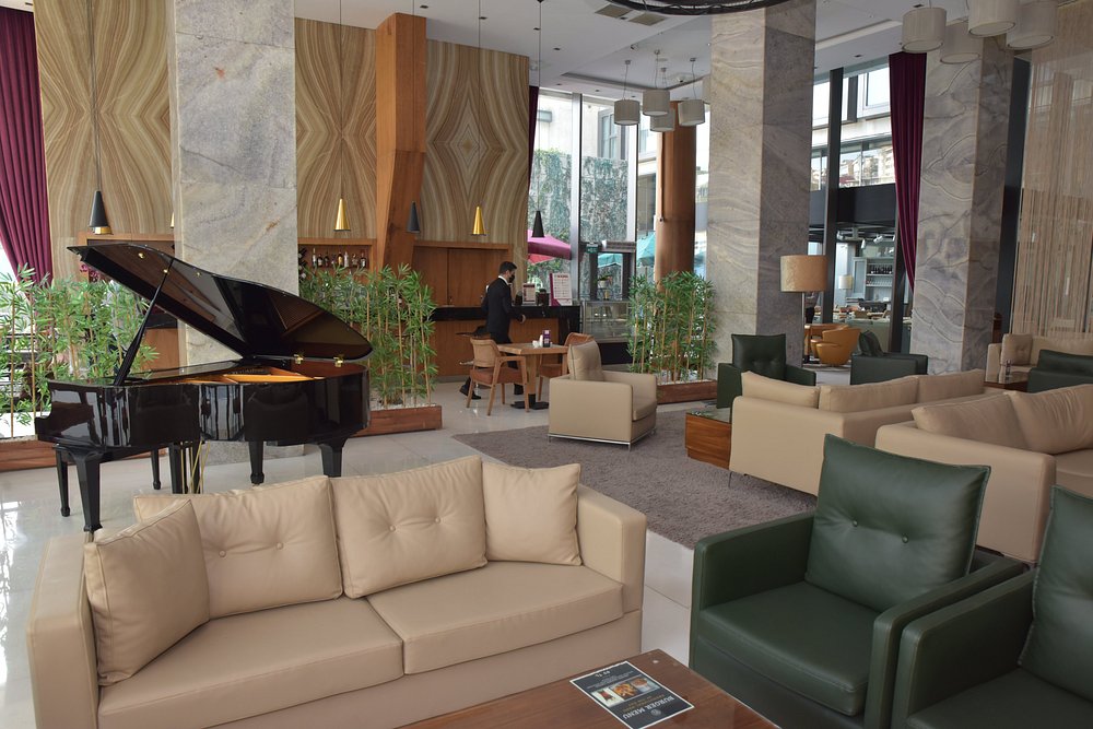 Crown Plaza Hotel Istanbul Harbiye - Photo 11