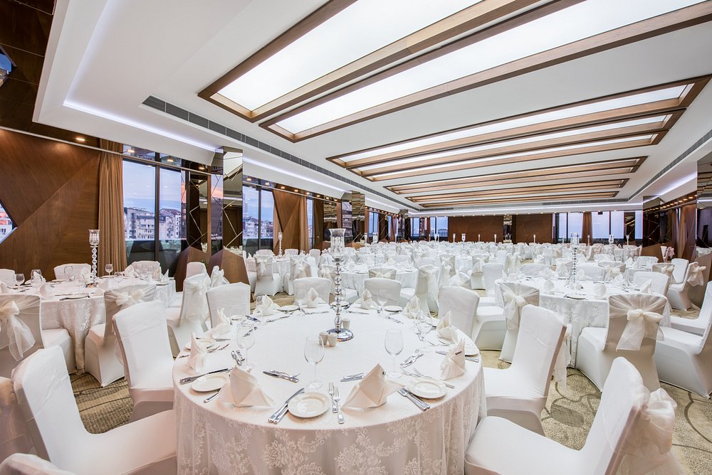 Crown Plaza Hotel Istanbul Harbiye - Photo 15