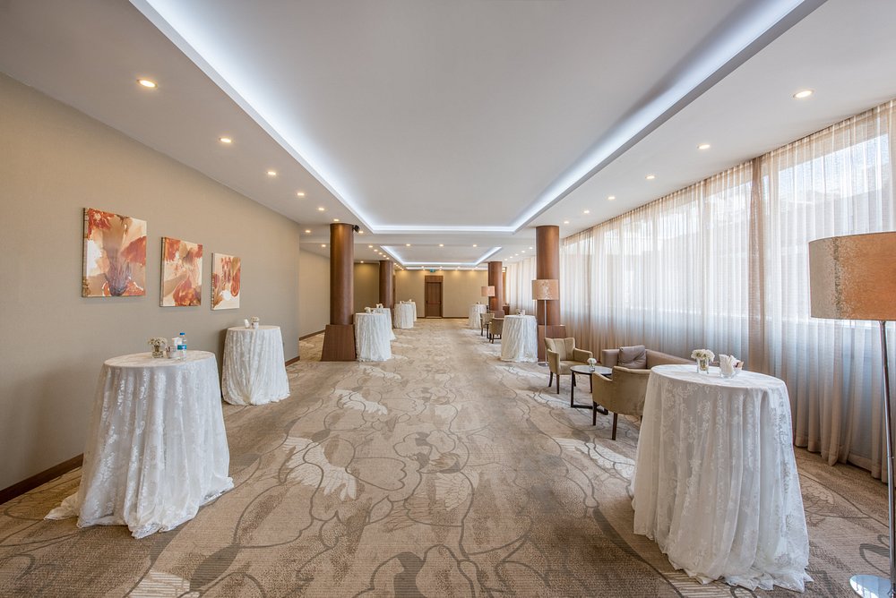 Crown Plaza Hotel Istanbul Harbiye - Photo 26
