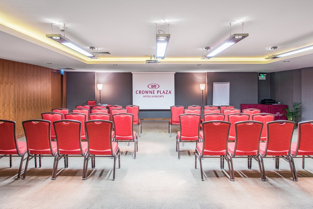 Crown Plaza Hotel Istanbul Harbiye - Photo 21