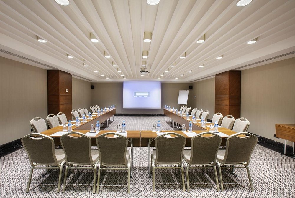 DoubleTree by Hilton Istanbul Avcılar - Photo 1